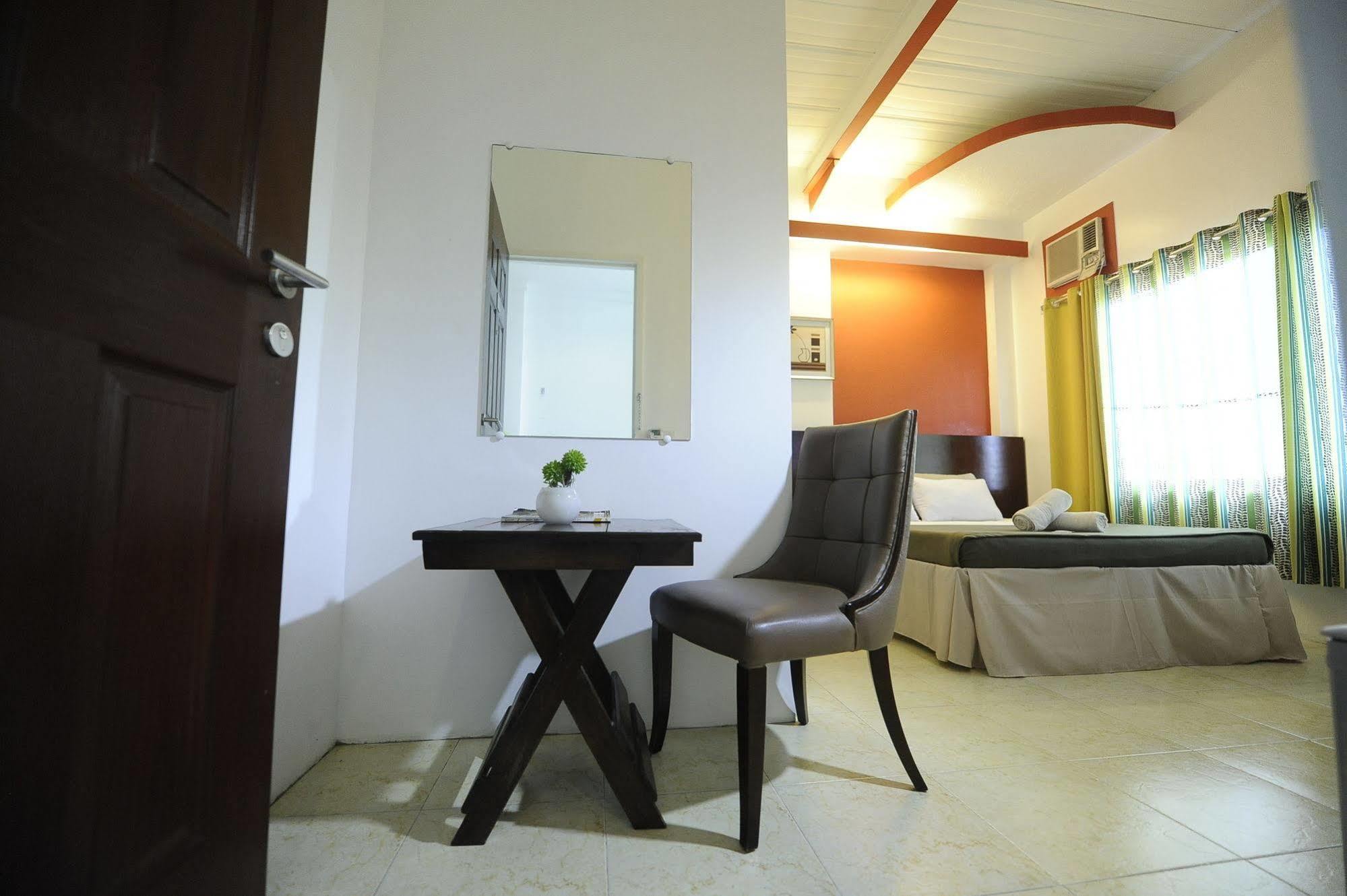 First Pacific Inn Davao City Exterior foto